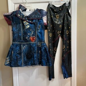 Descendants 2 Evie costume